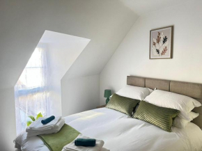 2Br-Central-15minWalktoBeach-FreeParking-WiFi